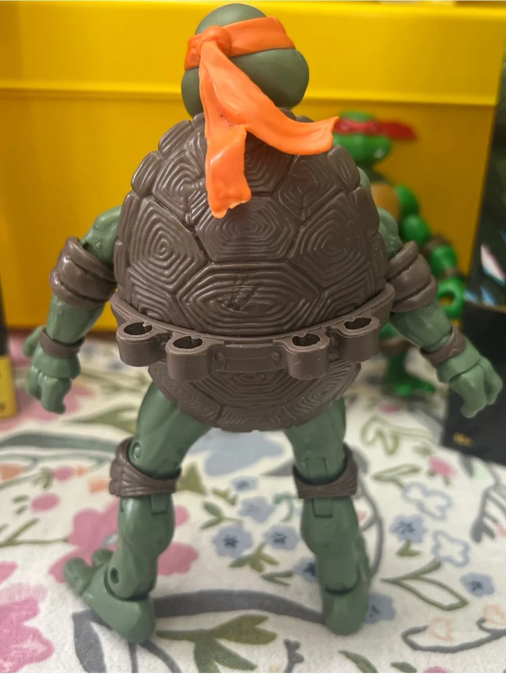 Playmates Toys Teenage Mutant Ninja Turtles Classic Collection Michelangelo, 7in